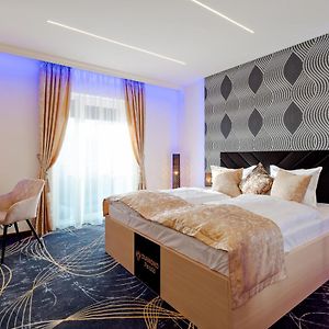 Cameră de lux